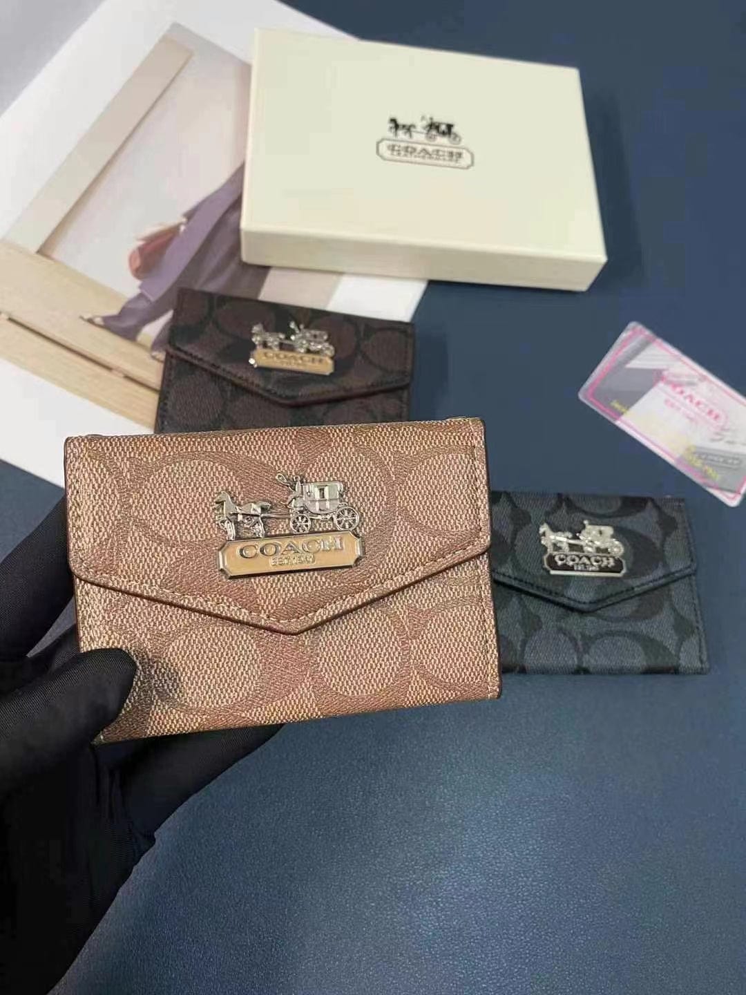 CherifCrochet Coach Signature Card Holder Wallet with Horse and Carriage Logo