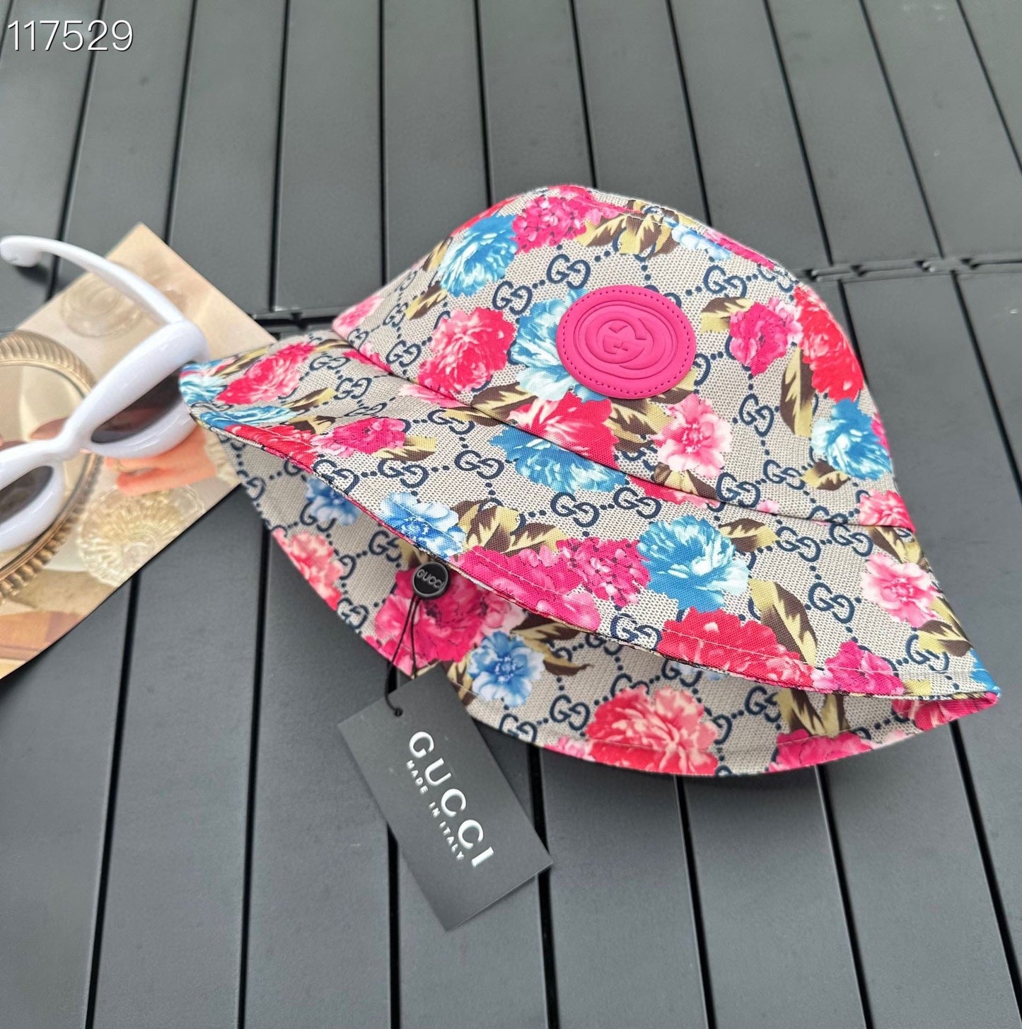 CherifCrochet Gucci Artistic Bucket Hat | Expressive and Fashion