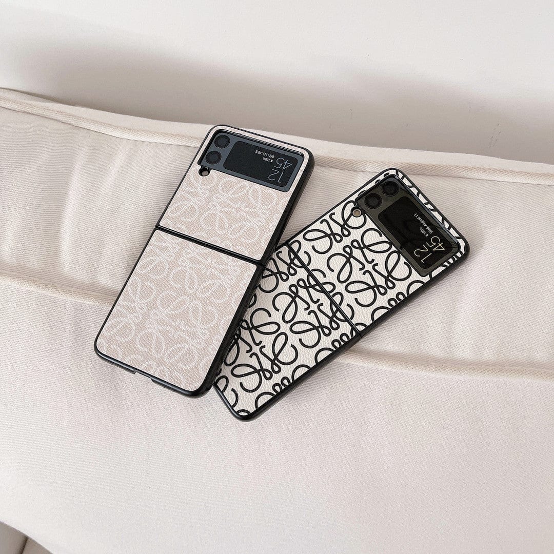 CherifCrochet LOEWE Z Flip Phone Case | Superior