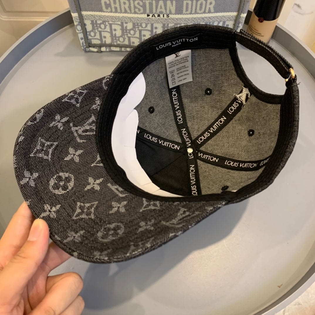 CherifCrochet Louis Vuitton Textured Black Monogram Cap