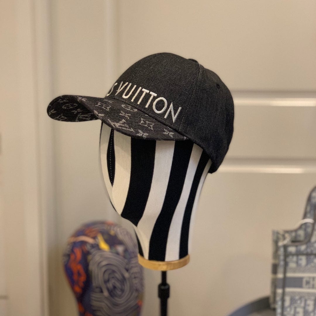CherifCrochet Louis Vuitton Textured Black Monogram Cap