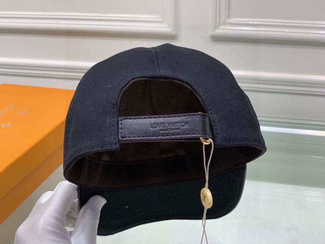 CherifCrochet Supreme Classic Black Logo Cap