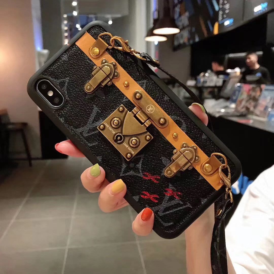 HypedEffects Leather Louis Vuitton iphone Case with straps