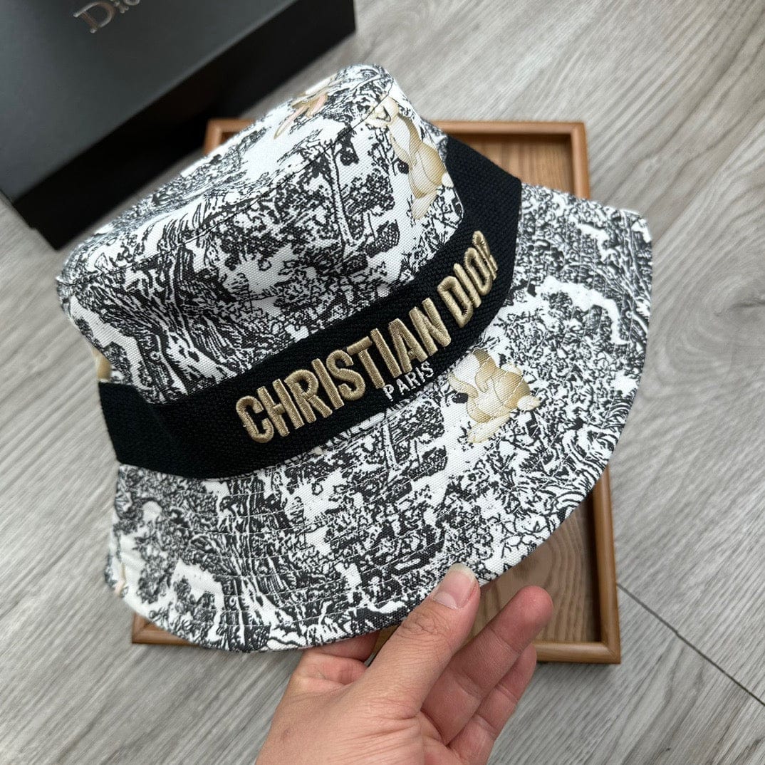 Tunde Store D-Oblique Small Brim Bucket Hat