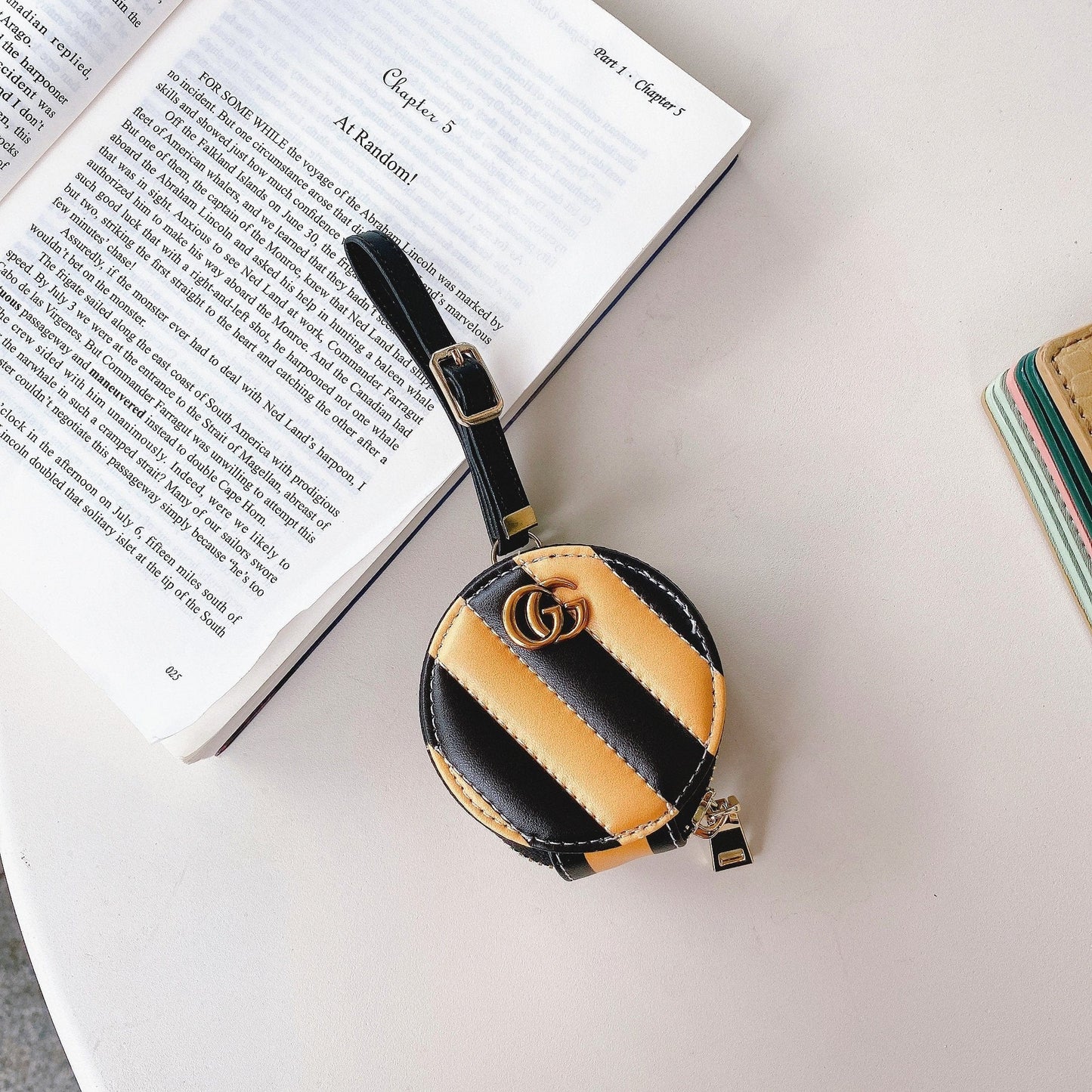 Tunde Store Gucci Airpods Pro Leather Bag