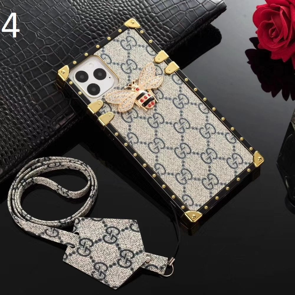 Tunde Store High Fashion Gucci Case for iPhone 15