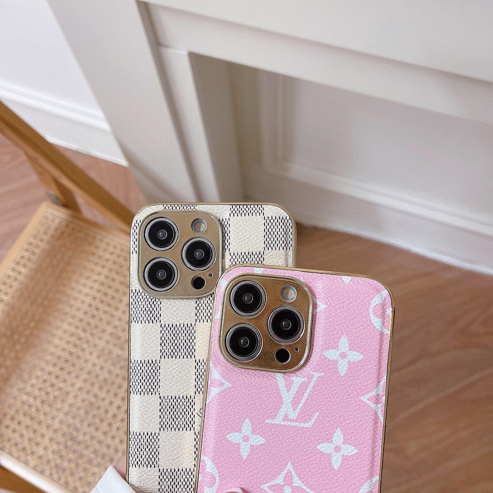 Tunde Store Iconic Louis Vuitton iPhone Cases - Timeless Luxury for iPhone 11, 12, 13, and 14 Pro Max