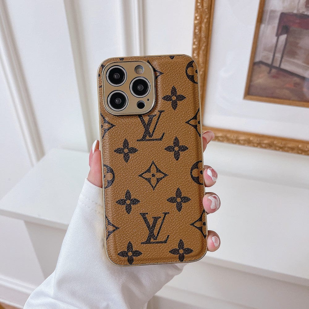 Tunde Store Iconic Louis Vuitton iPhone Cases - Timeless Luxury for iPhone 11, 12, 13, and 14 Pro Max