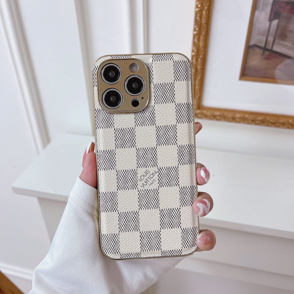Tunde Store Iconic Louis Vuitton iPhone Cases - Timeless Luxury for iPhone 11, 12, 13, and 14 Pro Max