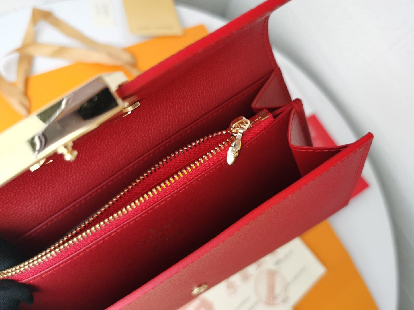 Tunde Store Leather Louis Vuitton Magnolia Wallet