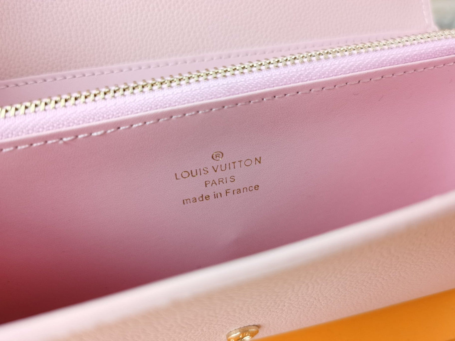Tunde Store Leather Louis Vuitton Magnolia Wallet