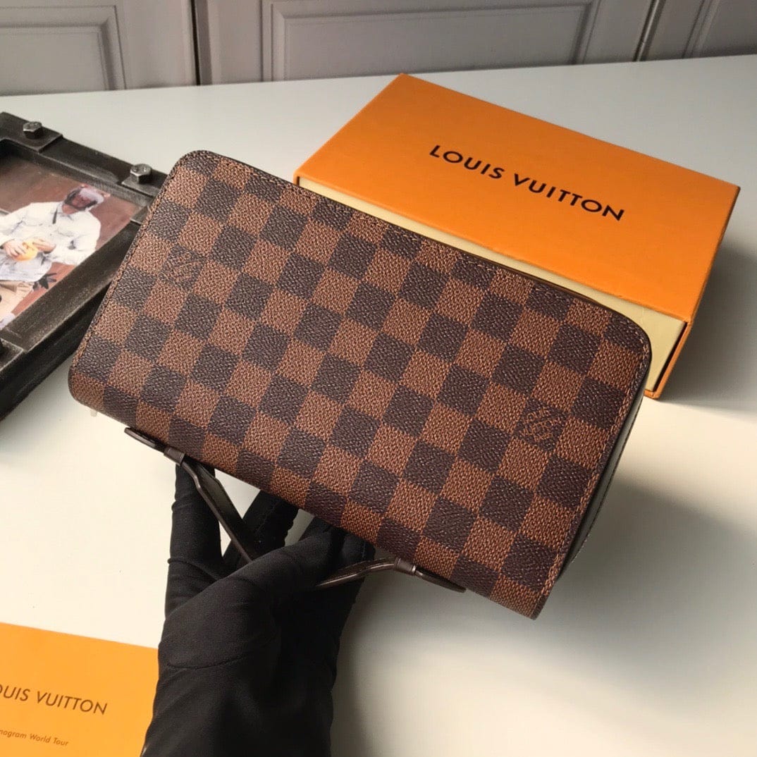 Tunde Store Leather Louis Vuitton Monogram Wallet