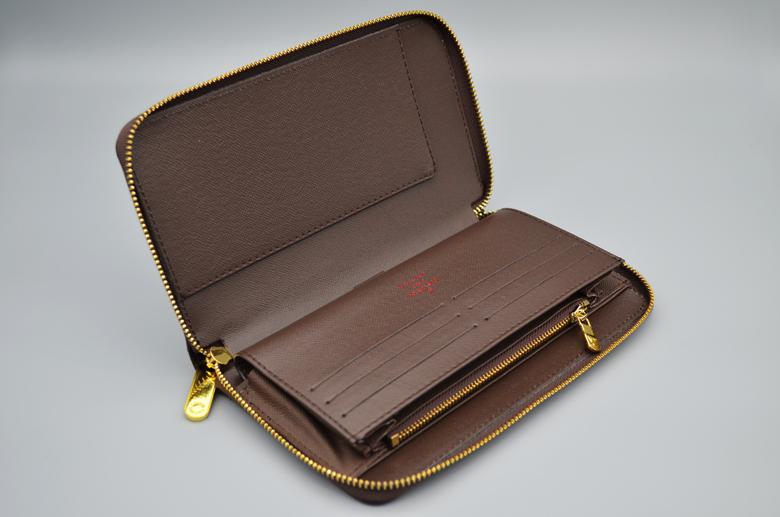 Tunde Store Leather Louis Vuitton Wallet