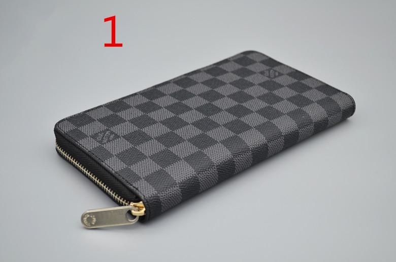 Tunde Store Leather Louis Vuitton Wallet