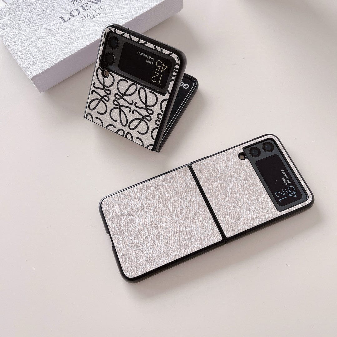 Tunde Store LOEWE Z Flip Phone Case | Superior