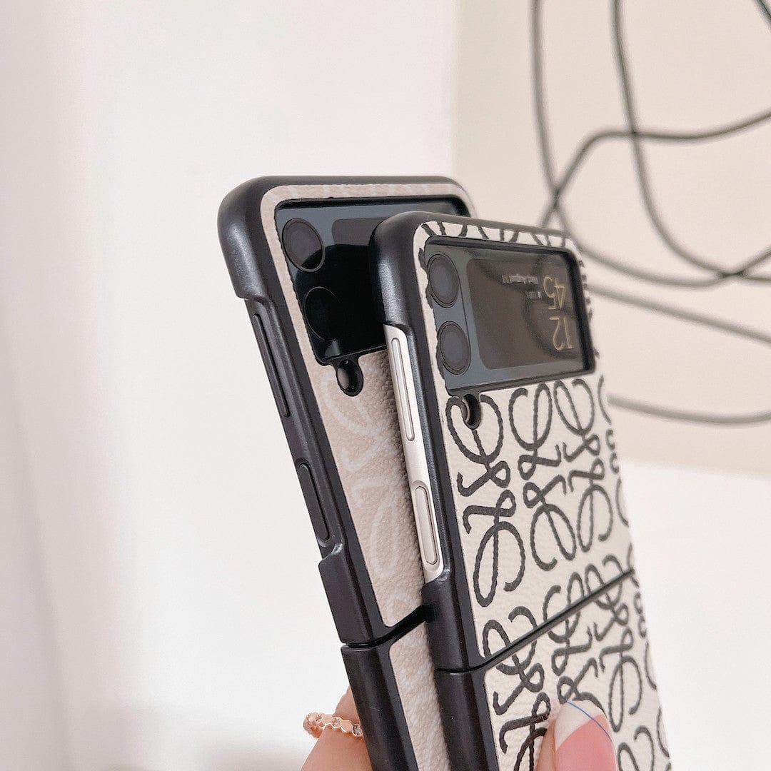 Tunde Store LOEWE Z Flip Phone Case | Superior