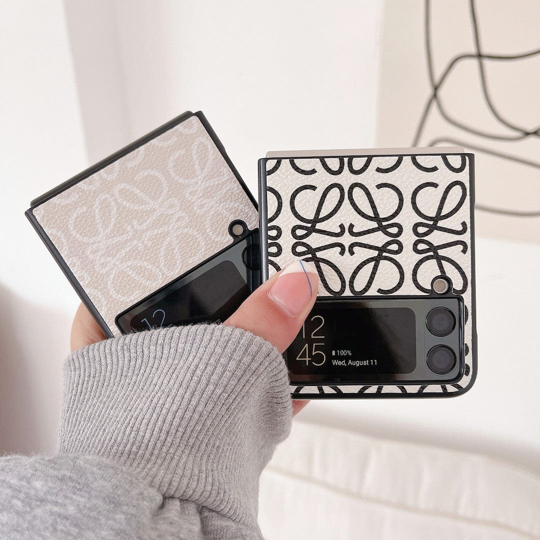 Tunde Store LOEWE Z Flip Phone Case | Superior