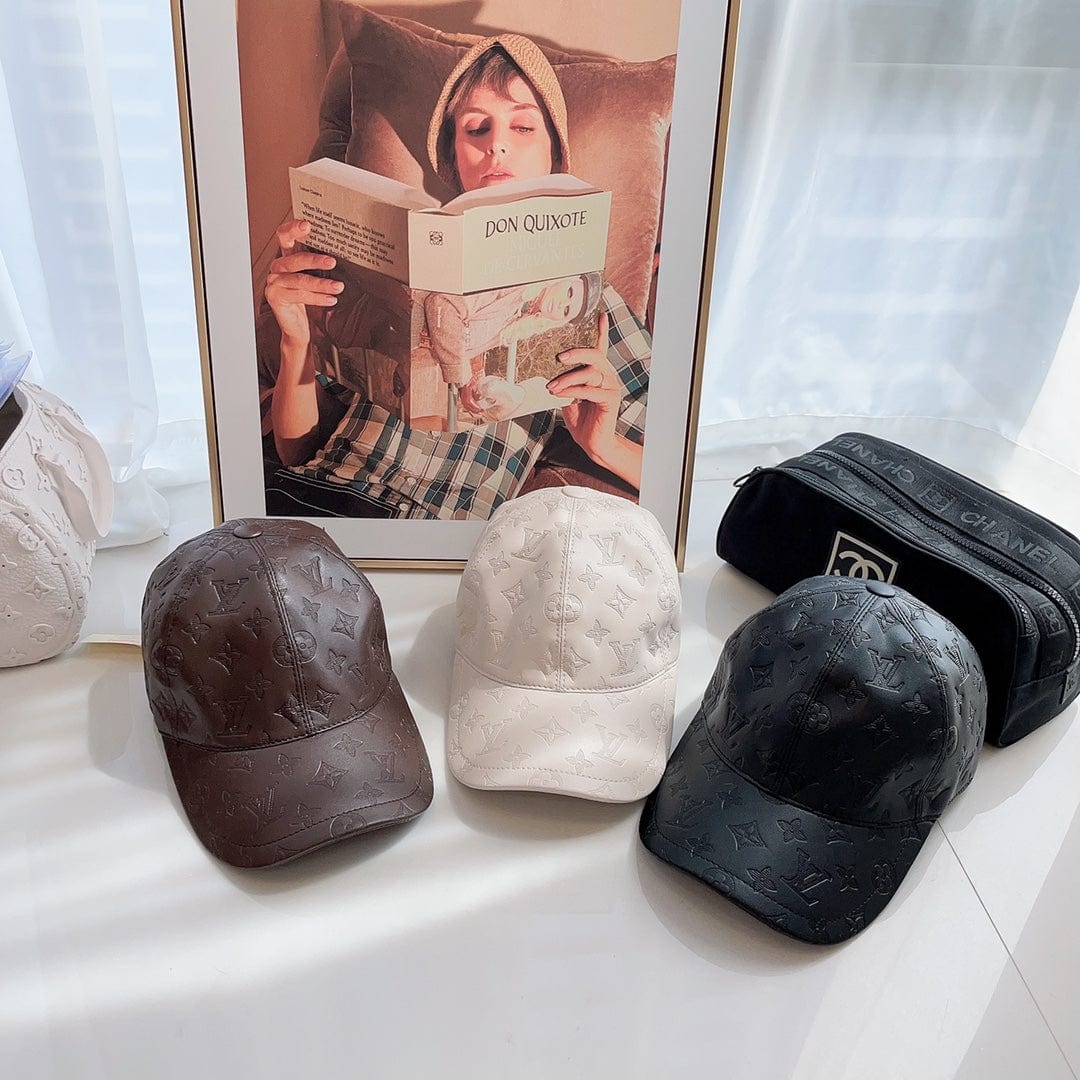 Tunde Store Louis Vuitton Elegant Off-White Monogram Cap