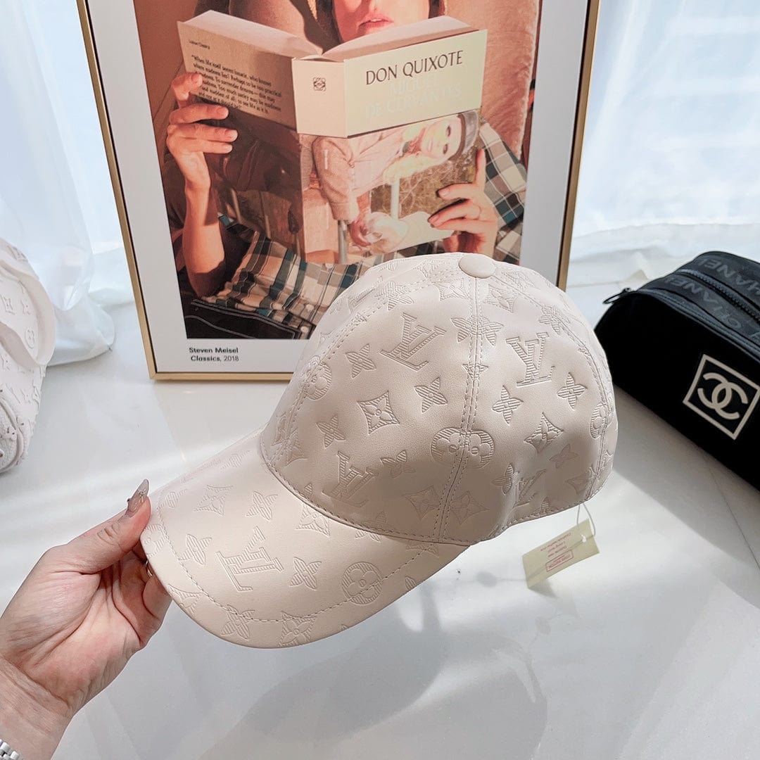 Tunde Store Louis Vuitton Elegant Off-White Monogram Cap