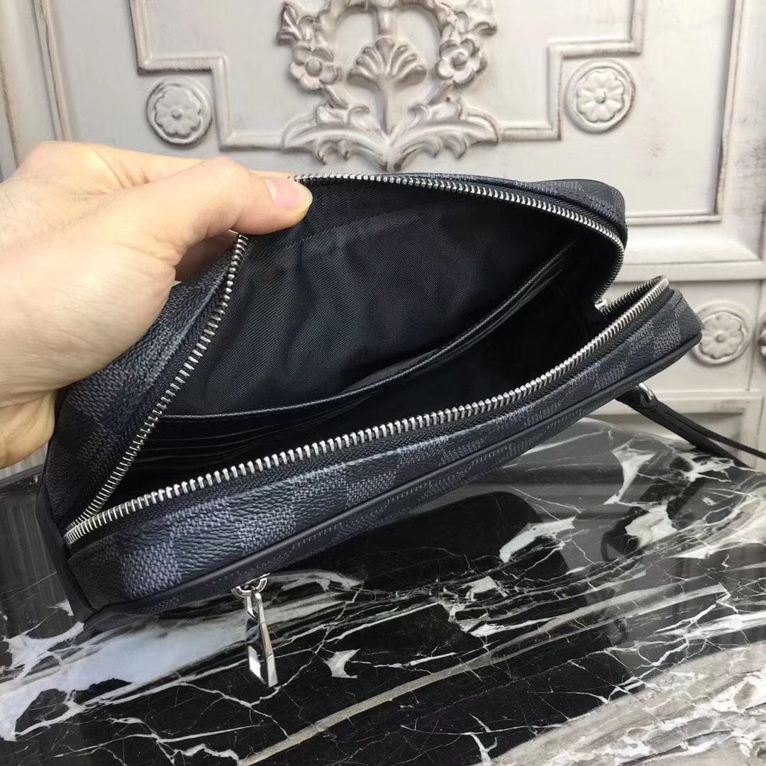 Tunde Store Louis Vuitton Essential Crossbody Bag