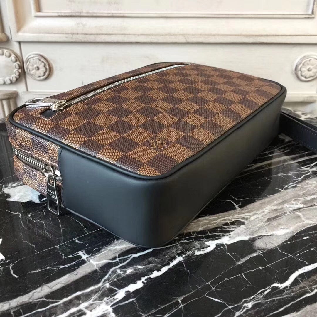 Tunde Store Louis Vuitton Essential Crossbody Bag