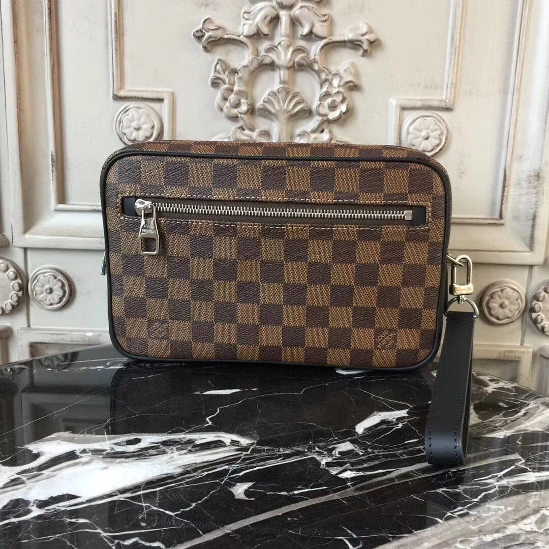 Tunde Store Louis Vuitton Essential Crossbody Bag