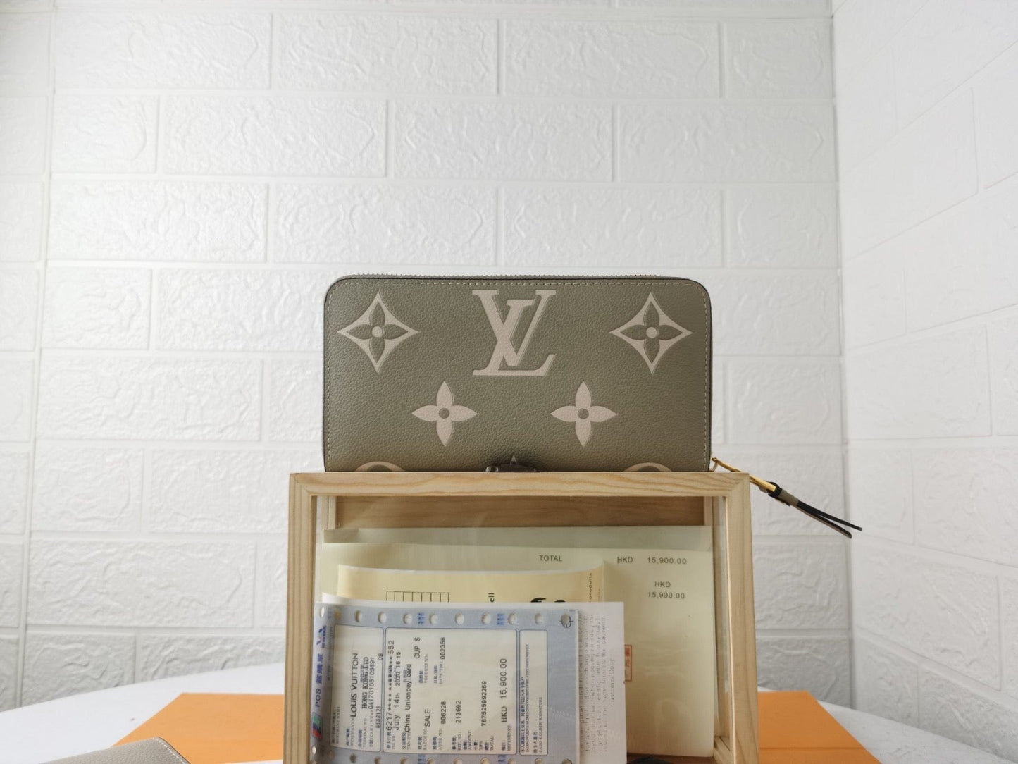 Tunde Store Louis Vuitton Leather Zipper Wallet