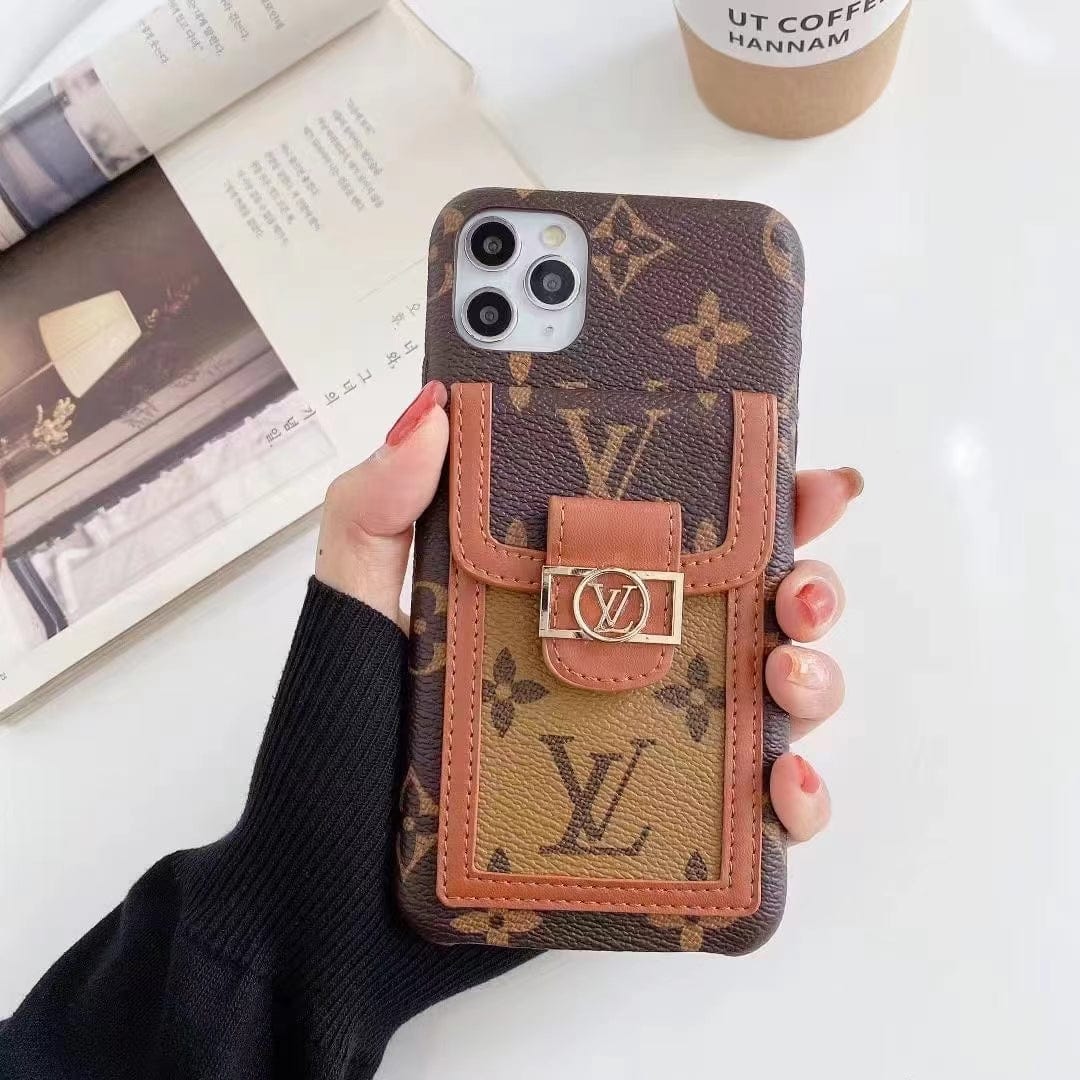 Tunde Store Louis Vuitton Luxury iPhone 15 Wallet Case: A Touch of Refined Elegance