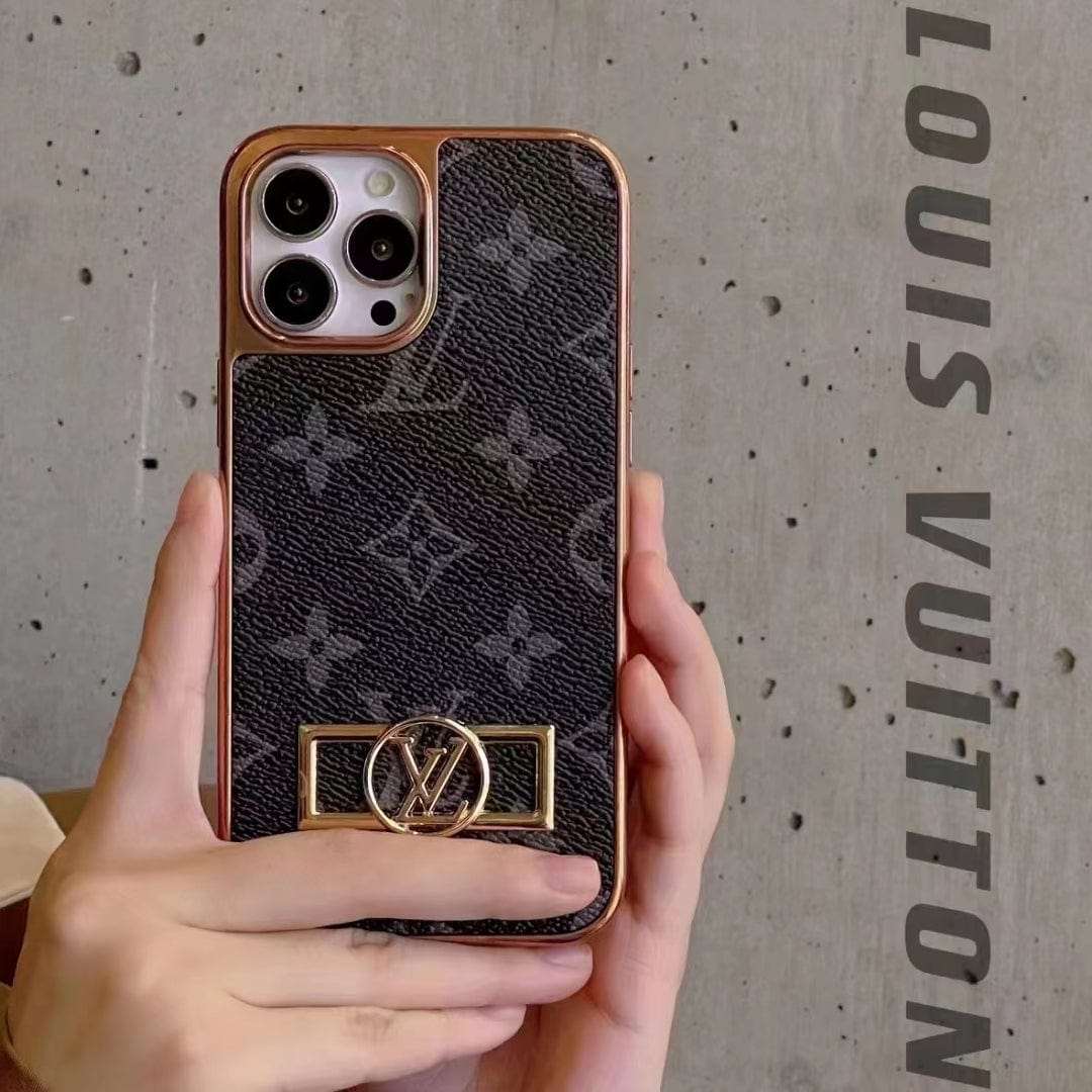 Tunde Store Louis Vuitton Monogram iPhone 15 Case with Golden Louis Vuitton Inlay