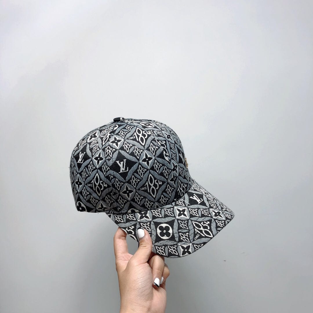 Tunde Store Louis Vuitton Signature Monogram Cap in Black and White