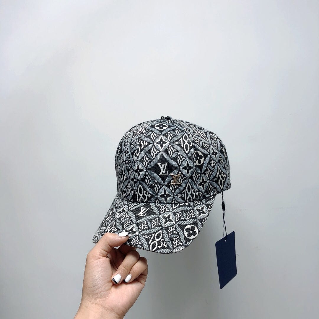 Tunde Store Louis Vuitton Signature Monogram Cap in Black and White