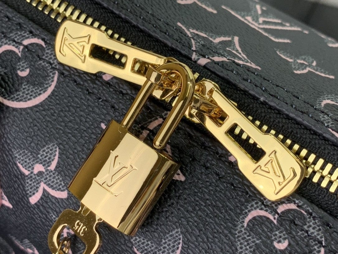 Tunde Store Louis Vuitton Speedy Bandouliere Bag