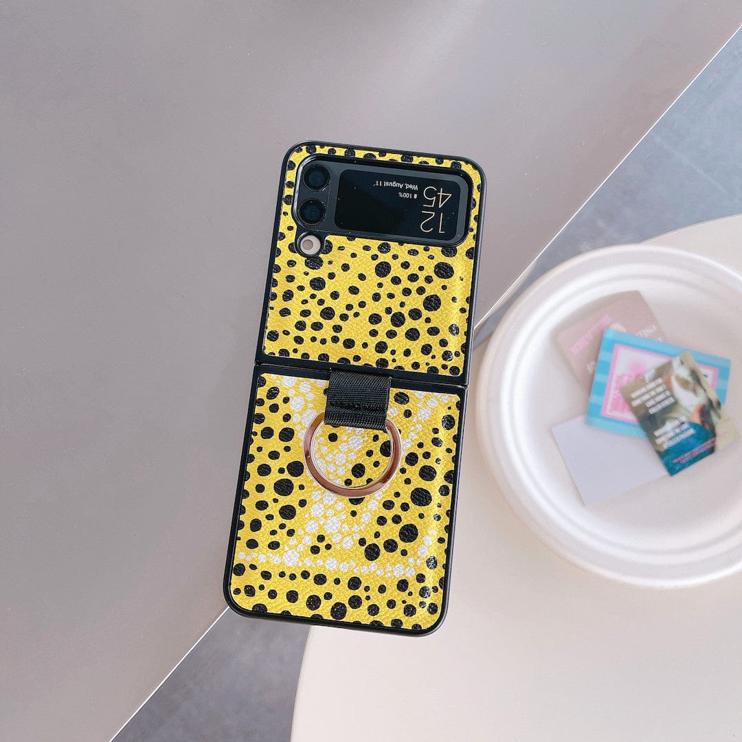 Tunde Store Louis Vuitton Z FlipPhone Case with Bubble Pattern and Ring Holder | Artistic Style