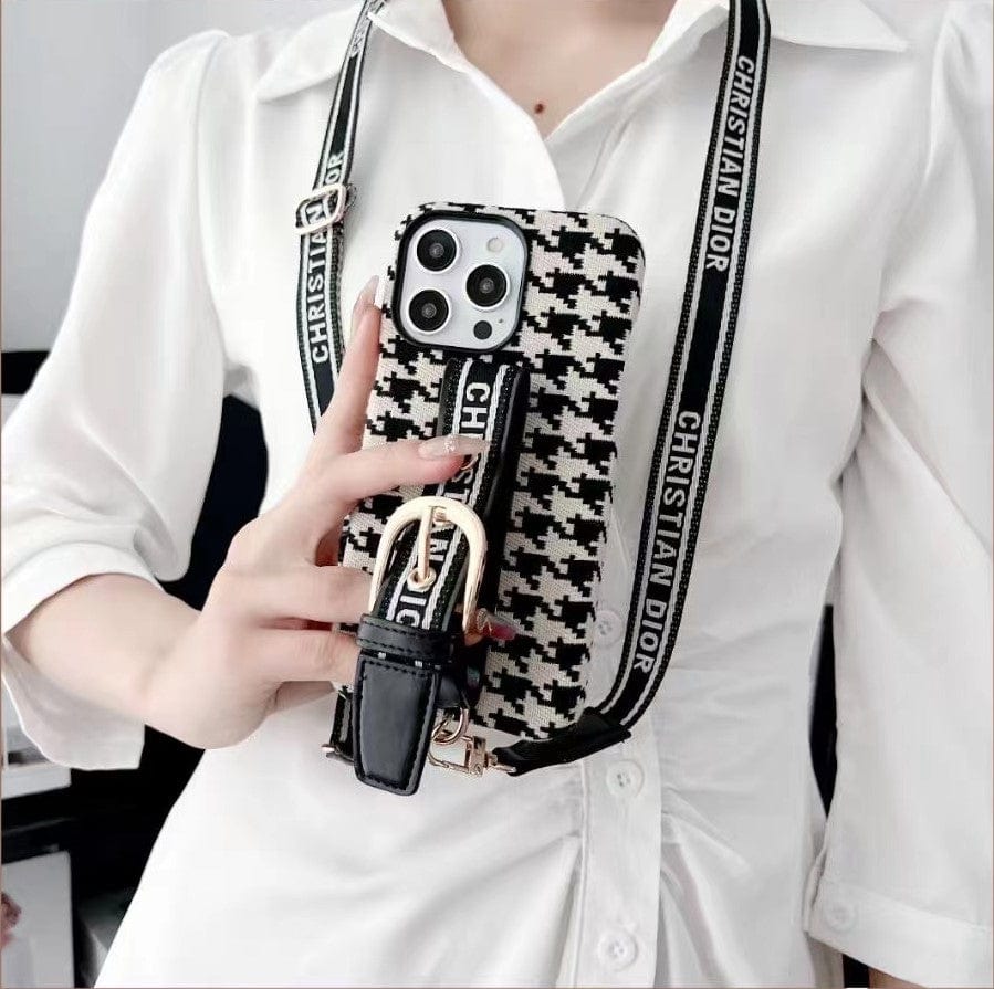 Tunde Store Luxurious Hand Strap iPhone 15 Cover