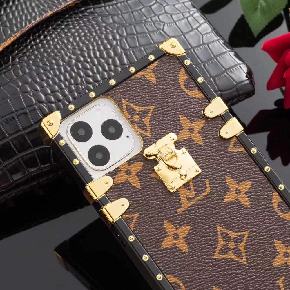 Tunde Store Luxurious Louis Vuitton Monogram Phone Cases For Iphone 12 - iPhone 15