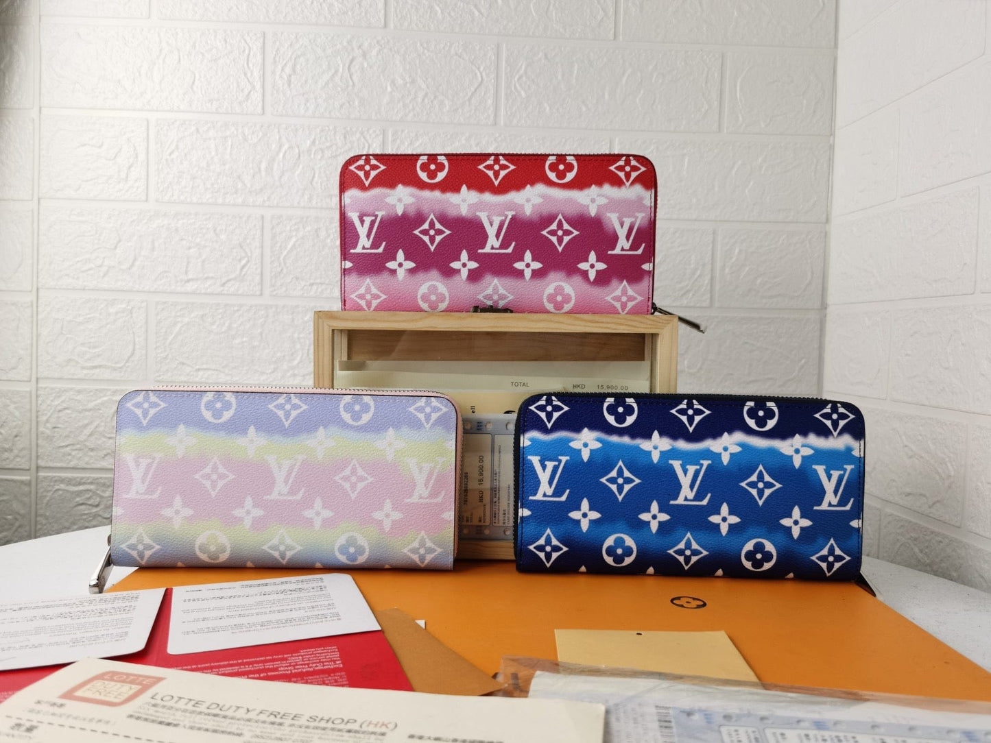 Tunde Store MultiColor Louis Vuitton Leather Zipper Wallet