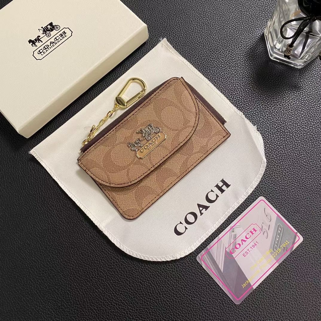 CherifCrochet Coach Signature Mini Wallet with Chain