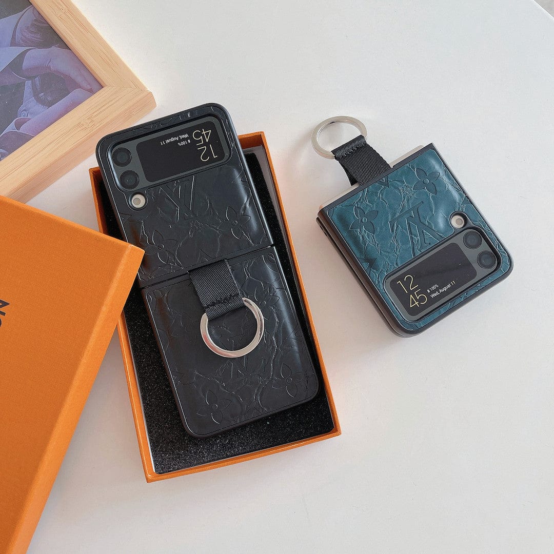 CherifCrochet Louis Vuitton Z Flip Phone Case with Ring Holder