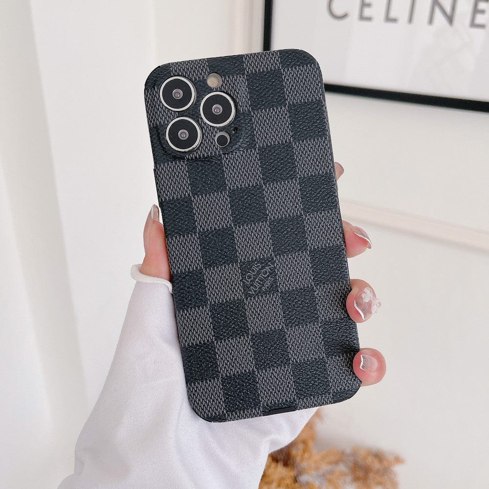 HypedEffects Famous Louis Vuitton & Gucci Patterns iPhone Cases - Unveil Timeless Luxury & Iconic Style