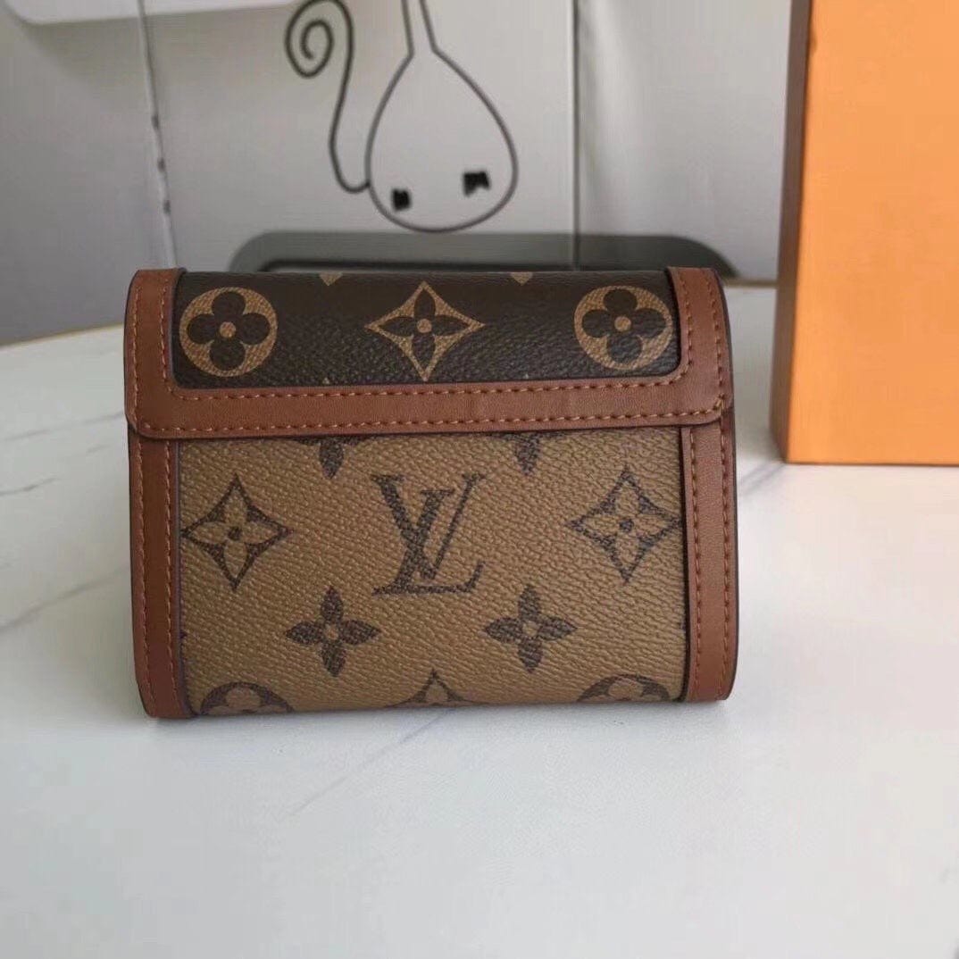 Tunde Store Brown Monogram Louis Vuitton Leather Wallet