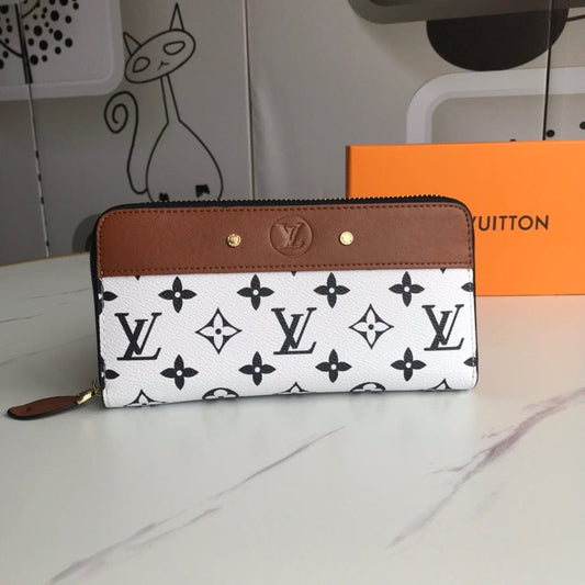 Tunde Store Chocolate Louis Vuitton Leather Zipper Wallet