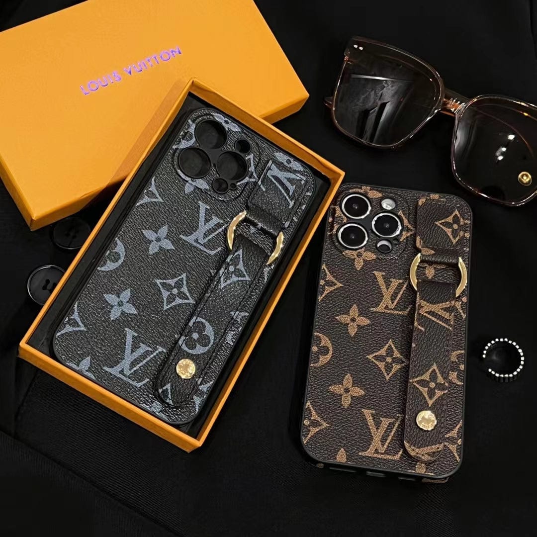 Tunde Store Classic Louis Vuitton iPhone Case With Handle | iPhone 12 to iPhone 15