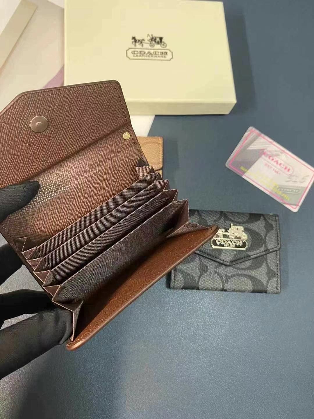 Tunde Store Coach Signature Card Holder Wallet with Horse and Carriage Logo