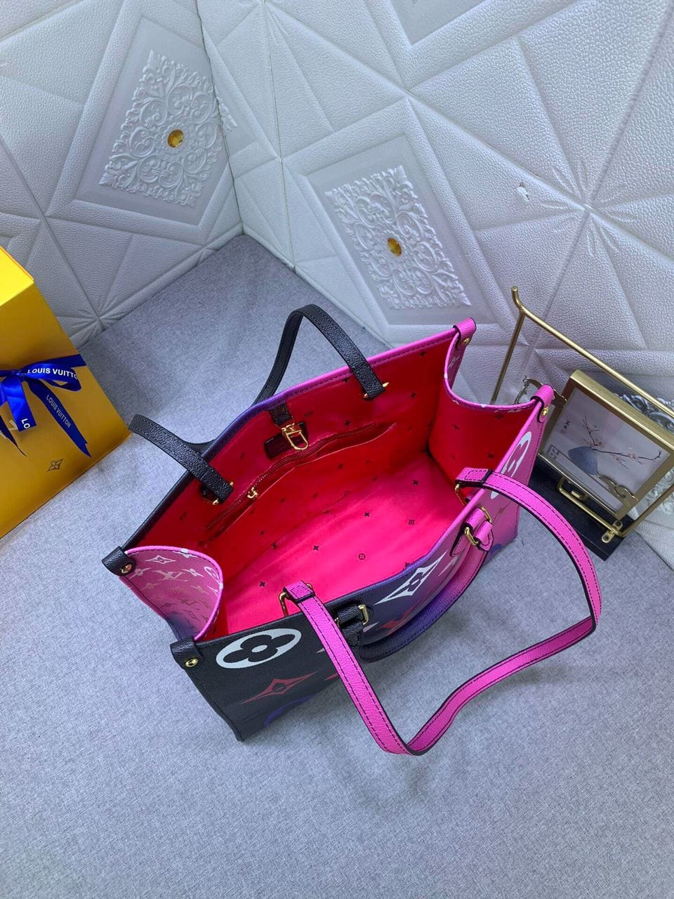 Tunde Store Colorful On-The-Go MM-GM Louis Vuitton Bag