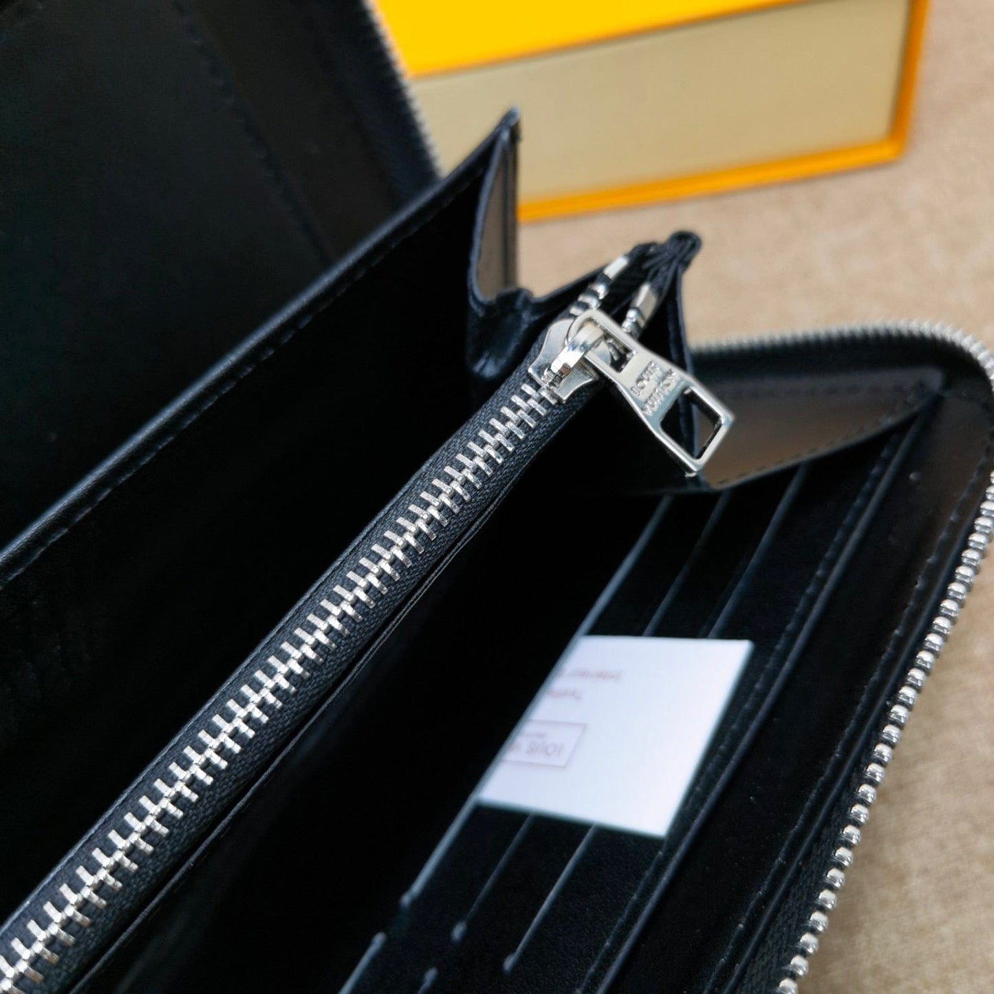 Tunde Store Damier Graphite Louis Vuitton Wallet