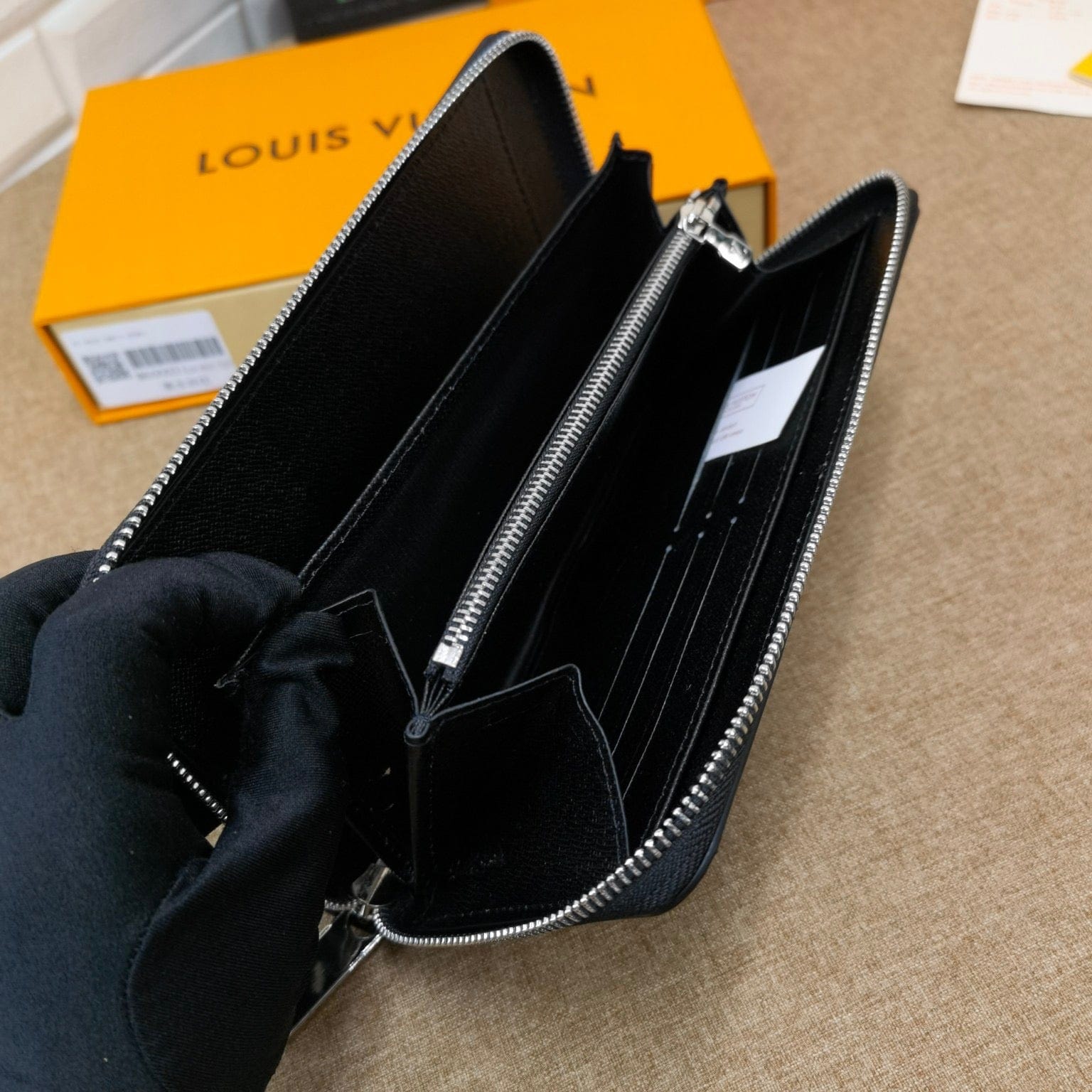 Tunde Store Damier Graphite Louis Vuitton Wallet