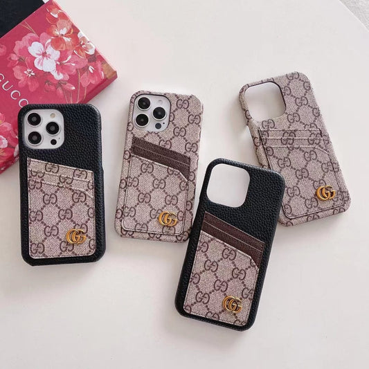 Tunde Store Embrace Italian Glamour: Introducing the Gucci iPhone 15 Pouch Case