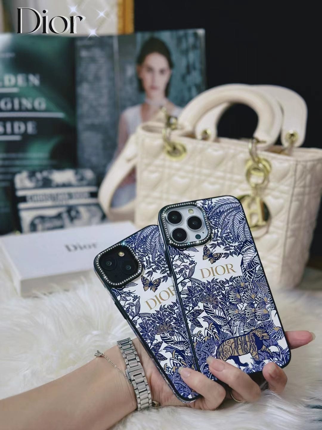 Tunde Store Floral Blue iPhone 15 Pro Max Cover