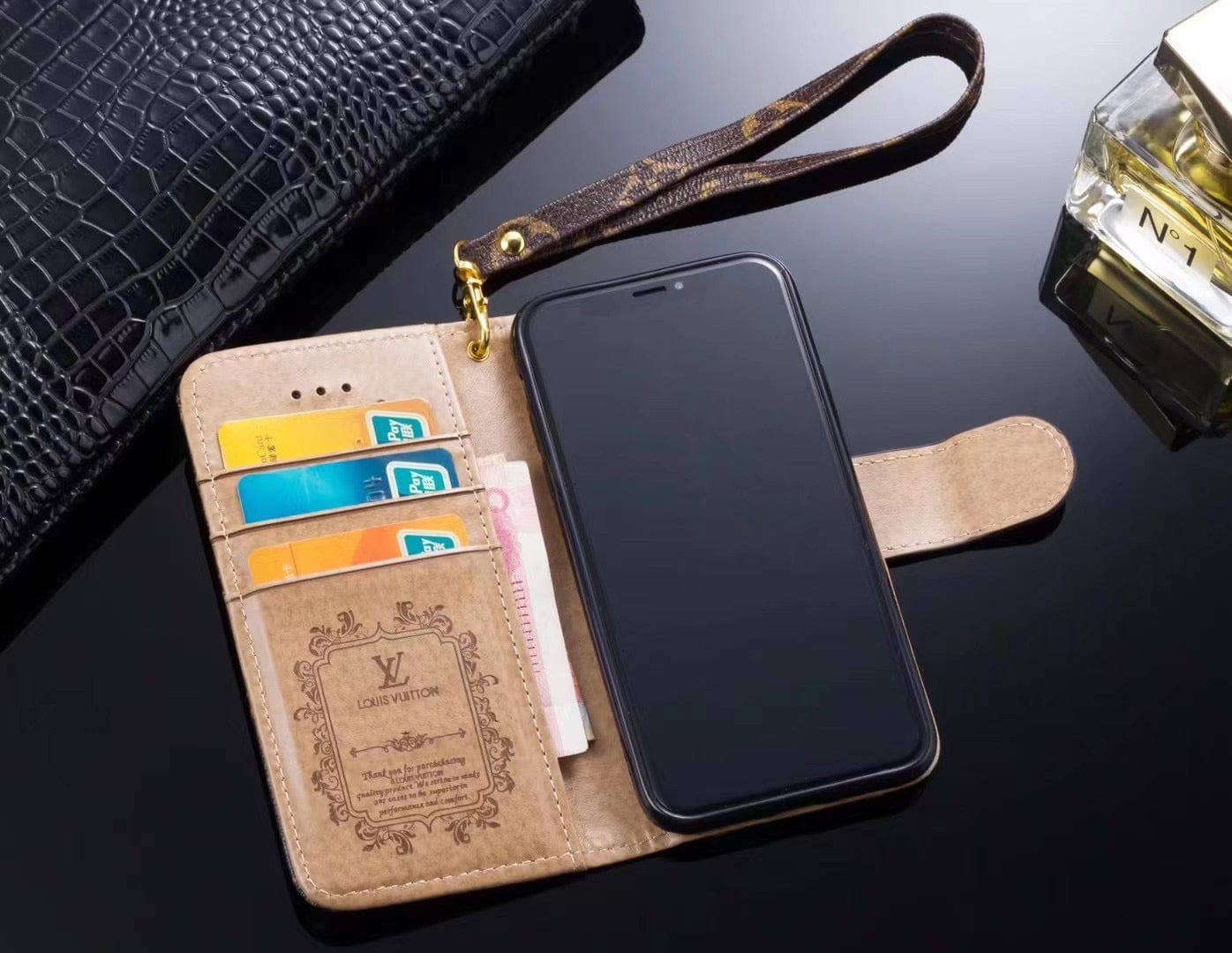 Tunde Store Leather Gucci Folio Phone Cases for iPhone 14 | iPhone 15 | iPhone 16