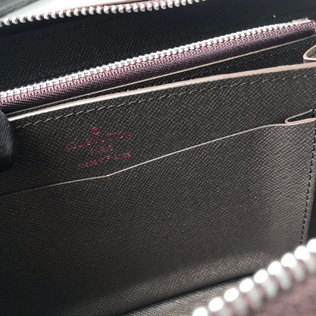 Tunde Store Leather Louis Vuitton Monogram Wallet